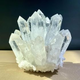 1pc assorted variety Natural transparent quartz Crystal - white natural clear quartz Crystal cluster, office decorations and home decor (weight: 200-300g)